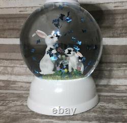 Bath & Body Works SPRING 2021 BUNNY EASTER Pedestal Water Globe Candle Holder