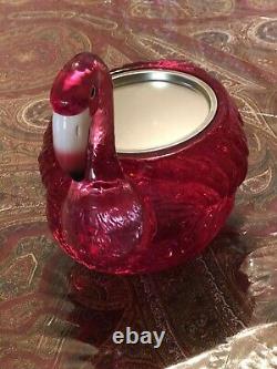 Bath and body works water globe light up candle holder flamingo pedestal 3 wick
