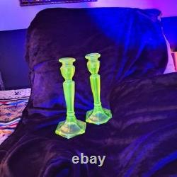Fenton 2 Uranium Glass Irridecent Green Candle Holders 11 Vintage Colonial