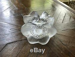 Pair of Lalique Three Anemones Candle Holders Mint Authentic Signed Gorgeous