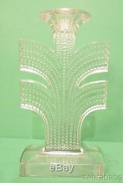R Lalique Tokyo Candlestick Model 2119 Circa 1935