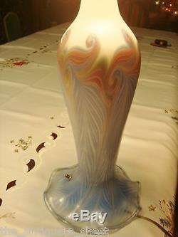 Signed Vandermark Iridized Art Glass Pulled Feather table lamp with shade 2