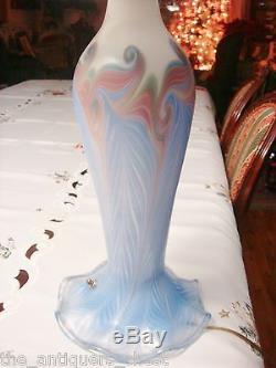 Signed Vandermark Iridized Art Glass Pulled Feather table lamp with shade 2