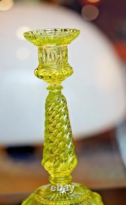 Victorian Vaseline Glass Candlestick Candle Hold? R Footed Twisted Swirl Stem 9'
