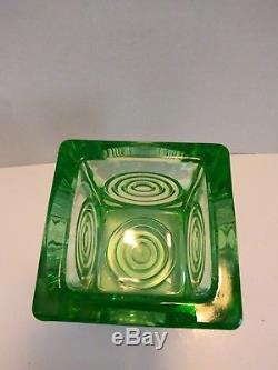 Viking Glass 3.5 Spring Green Bullseye Glimmer Candle Holder Square Center VTG