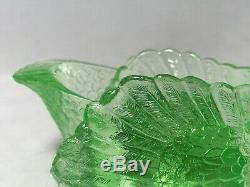 Vintage Cambridge Glass Co. #1050 Pair Of Apple Green Swan Candle Holders 4 1/2