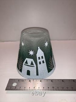 YANKEE CANDLE Winter Village2 Lamp Stem Tealight Holders Green/White Glass NWT